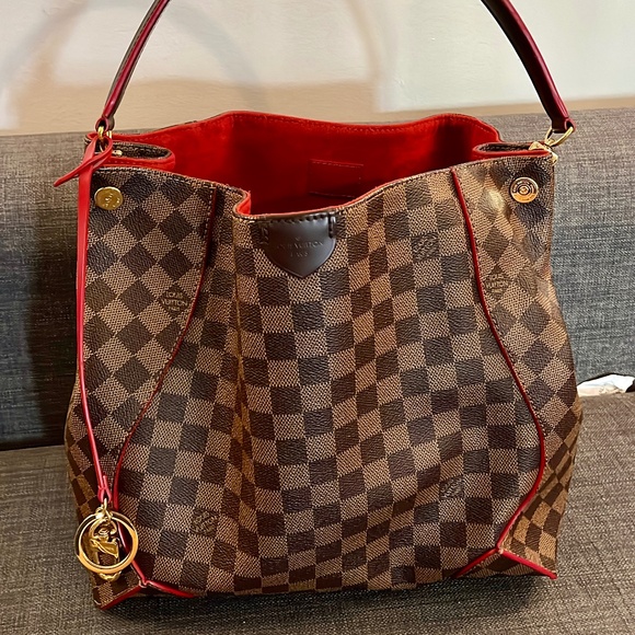 Louis Vuitton Caissa Hobo in Damier Ebene & Red - Picture 1 of 10